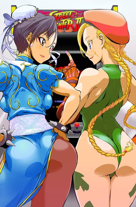 STREET FIGHTER MASTERS CAMMY VS CHUN LI #1 - RATIO VARIANT - MONDO - 1:5 (RELEASE: 10/7/26)